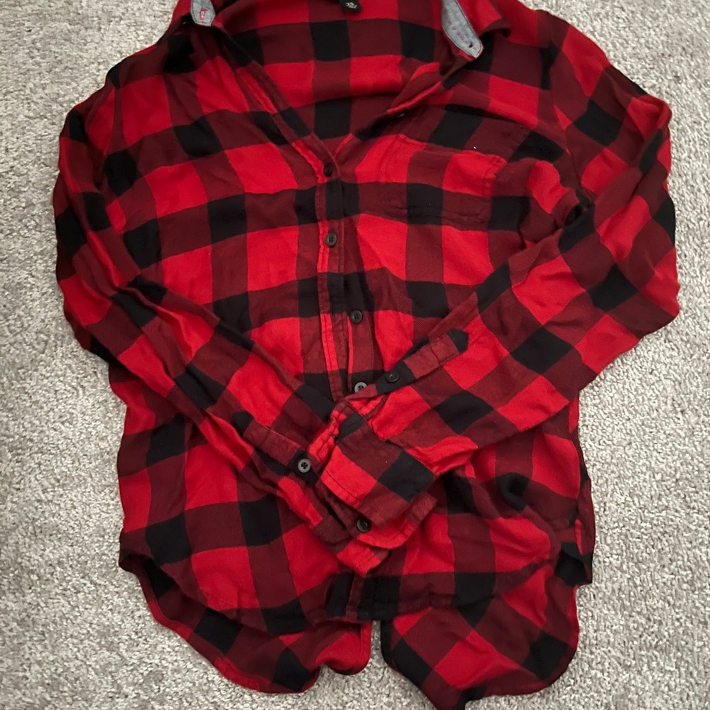 Lucky Brand XS Red and Black Plaid Women’s Button Down